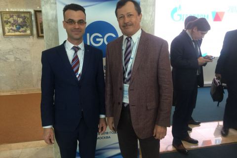 Head of the CVRE Department Yu. V. Kozhukhov and Deputy General Director for science OOO "Gazprom VNIIGAZ" A. Z. Shaikhutdinov at the conference "Technical regulation in PAO" Gazprom