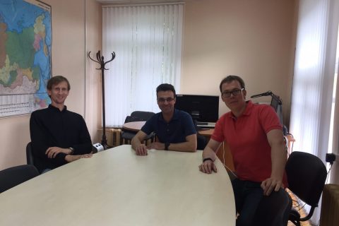 Meeting of the center director S.V. Kartashov and the head of the CVRE Department Y. V. Kozhuhov with a representative of the company Ariel Corporation P. A. Rogov