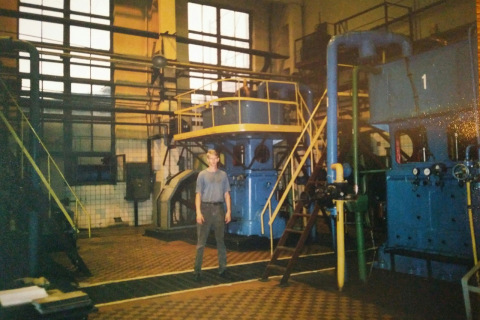 The driver of compressor installations S. V. Kartashov on the working site of oxygen compressors K3R of oxygen shop No. 520 CJSC Metallurgical plant Petrostal (photo 2002).