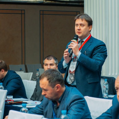 Conference 2023: Mikhail Vorontsov, Head of the Laboratory of Field Compressor and Turbo-Refrigeration Systems of Gazprom VNIIGAZ LLC, asks the speakers a question